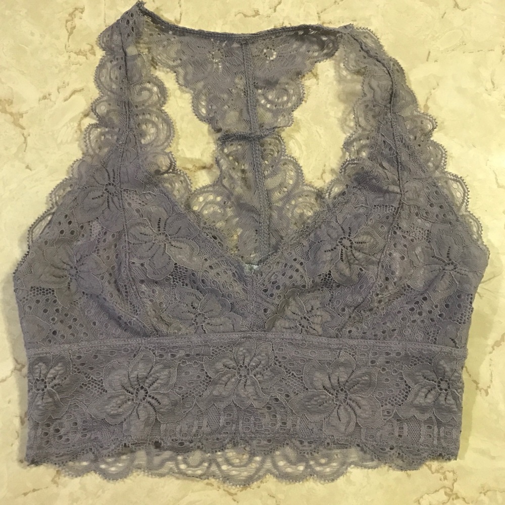 UO Racerback Lace Bra 🍇